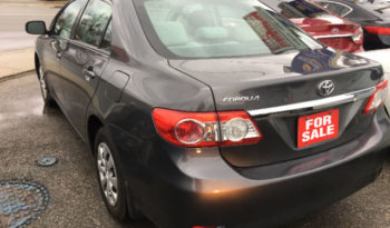 2013 Toyota Corolla Sedan full