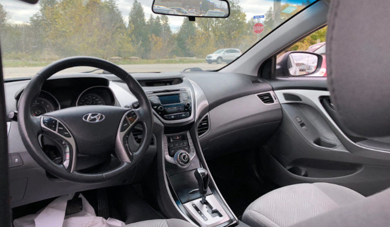 2013 Hyundai Elantra full