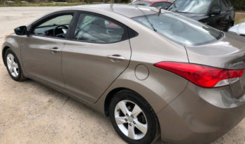 2013 Hyundai Elantra full