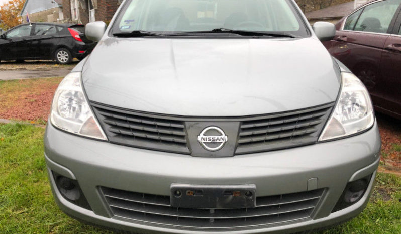 2009 Nissan Versa/Certified full