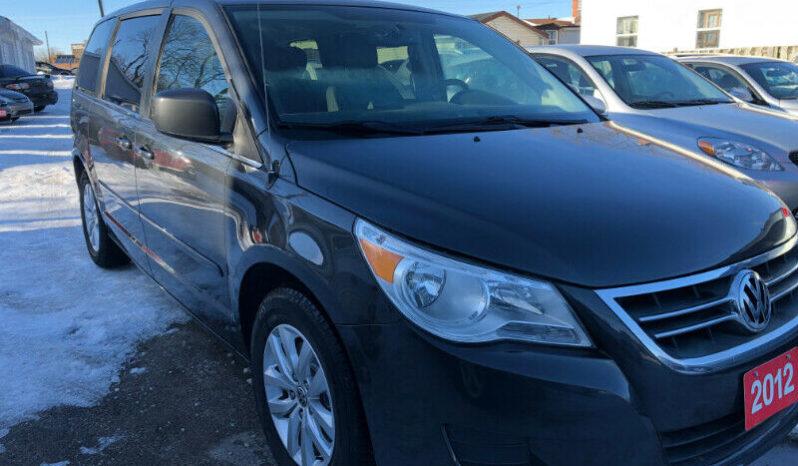 2012 Volkswagen Routan/Certified/Backup camera/Leather seats full