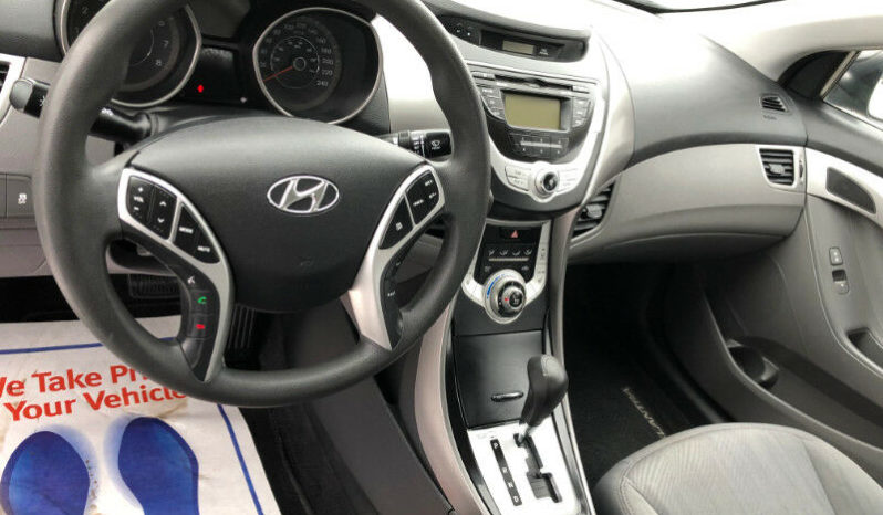 2011 Hyundai Elantra full