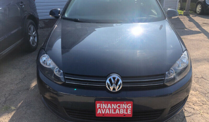 2010 Volkswagen Golf/Certified/Panoramic Roof/We Approve All