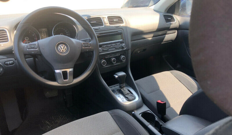 2010 Volkswagen Golf/Certified/Panoramic Roof/We Approve All full