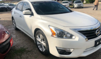 2013 Nissan Altima/TOP OF LINE MODEL/Certified/Clean Car-proof full