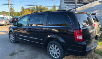 2010 Chrysler Town N Country/Navigation/Leather Heated Seats/Sunroof full