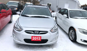 2013 Hyundai Accent full