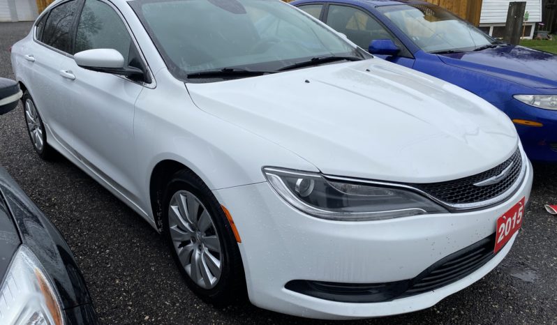 2015 Chrysler 200 4dr Sdn LX FWD Automatic 2.4L 4-Cyl Flex Fuel full