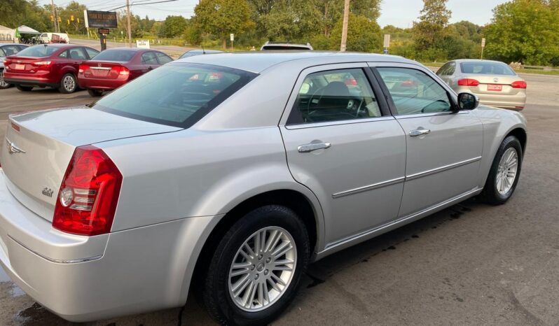 2010 Chrysler 300 4dr Sdn Touring RWD Automatic 3.5L 6-Cyl Gasoline full