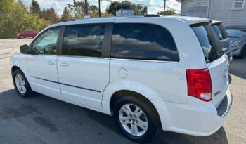 Dodge Grand Caravan Crew Model 2015 full