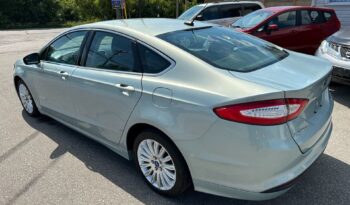 Ford Fusion Hybrid 2013 full