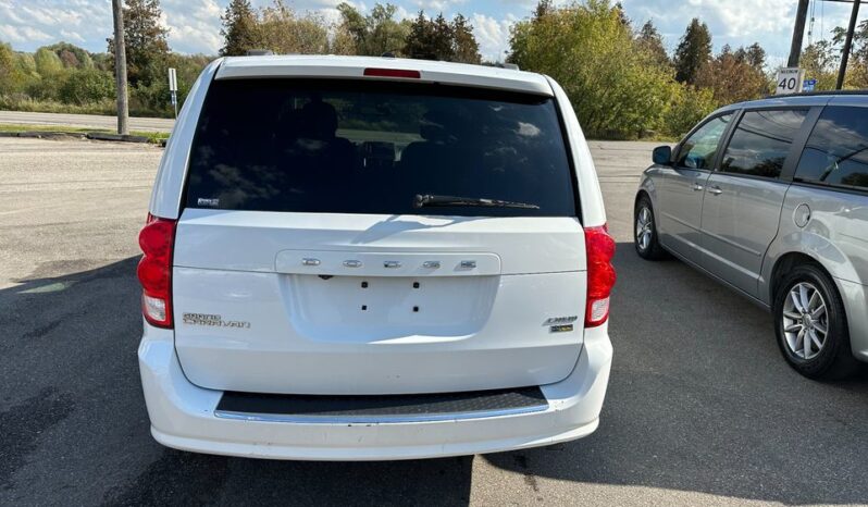 Dodge Grand Caravan Crew Model 2015 full