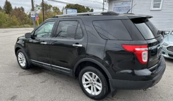 Ford Explorer XLT 4WD 2011 full