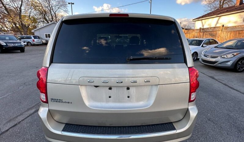 2013 Dodge Grand Caravan full