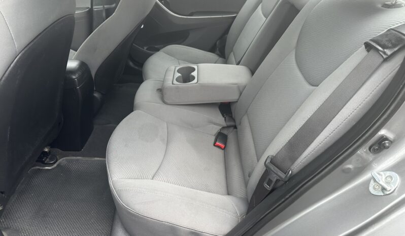 2013 Hyundai Elantra full