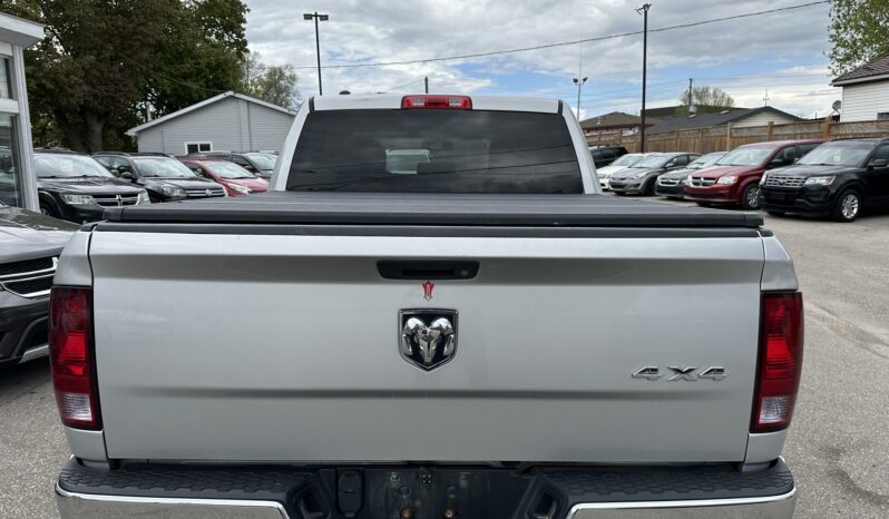 2016 Ram 1500 4WD Crew Cab 140.5″ ST full