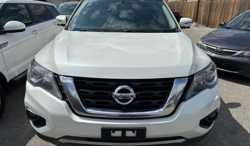 2018 Nissan Pathfinder  4×4 full