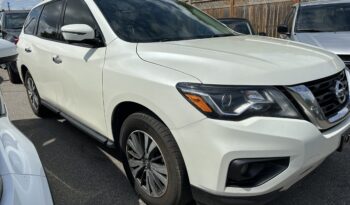 2018 Nissan Pathfinder  4×4 full