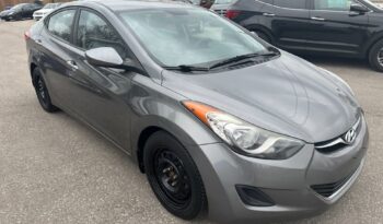 2013 Hyundai Elantra full