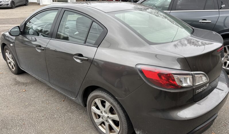 2010  Mazda mazda3 full