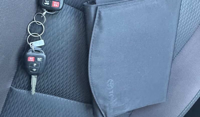 2019 Toyota Corolla LE / Sunroof /Backup camera full
