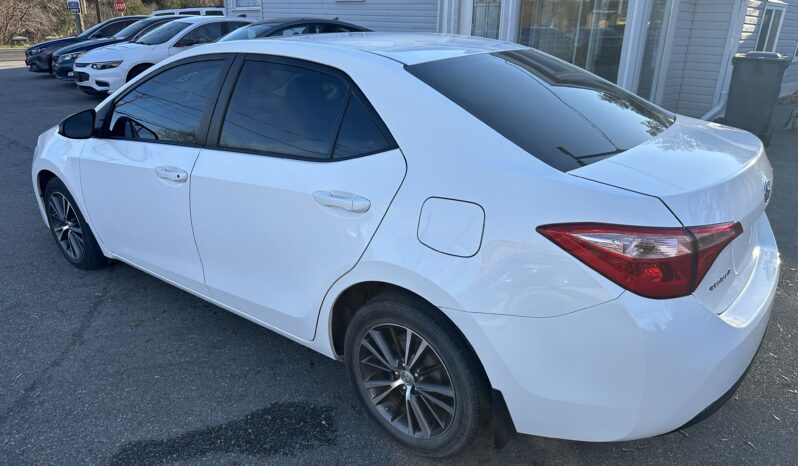 2019 Toyota Corolla LE / Sunroof /Backup camera full