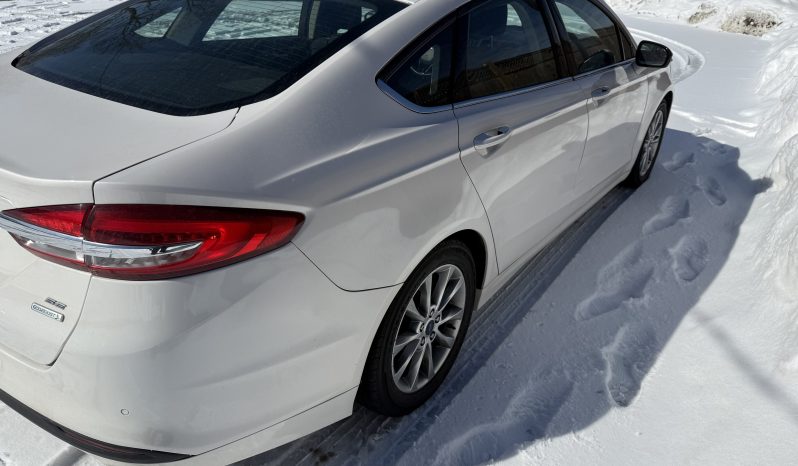 2017 Ford Fusion SE full