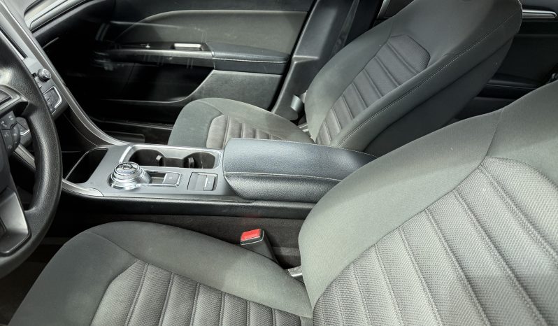 2017 Ford Fusion SE full