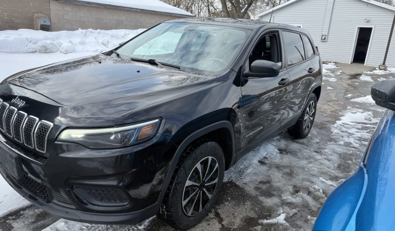 2019 Jeep cherokee Sport full