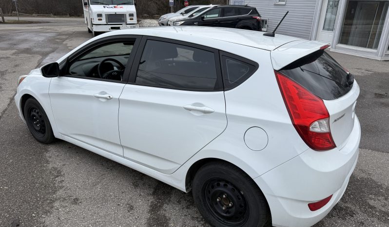 2015 Hyundai ACCENT GL full