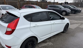 2015 Hyundai ACCENT GL full