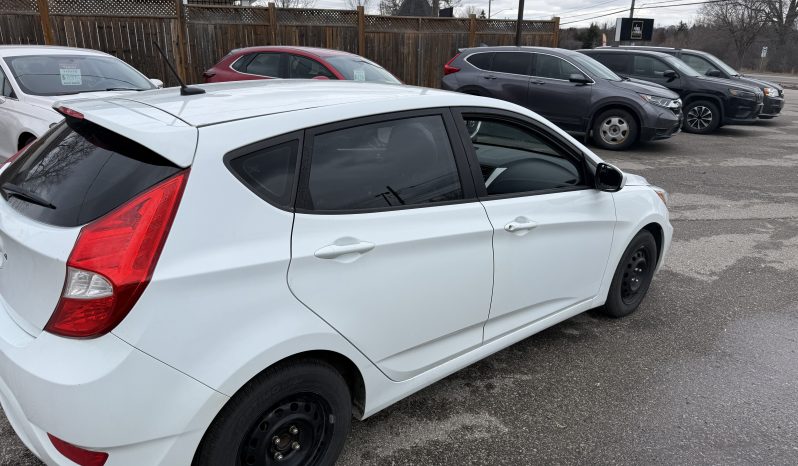 2015 Hyundai ACCENT GL full