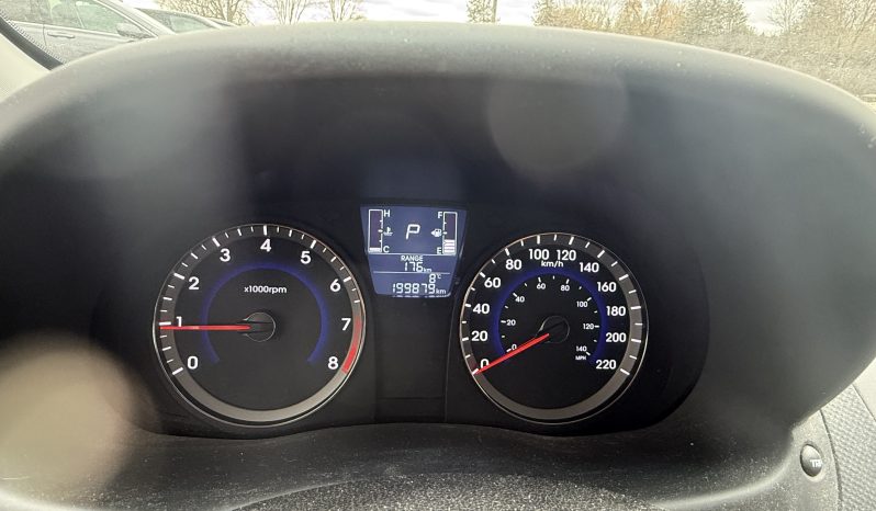 2015 Hyundai ACCENT GL full