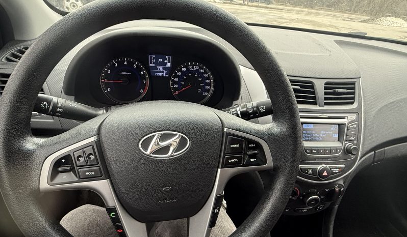 2015 Hyundai ACCENT GL full