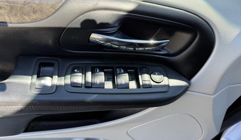 2013 Dodge Grand Caravan SXT full