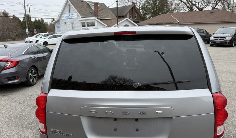 2019 Dodge Grand Caravan SXT full