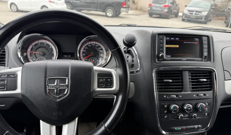 2019 Dodge Grand Caravan SXT full