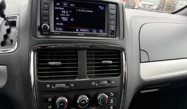 2019 Dodge Grand Caravan SXT full