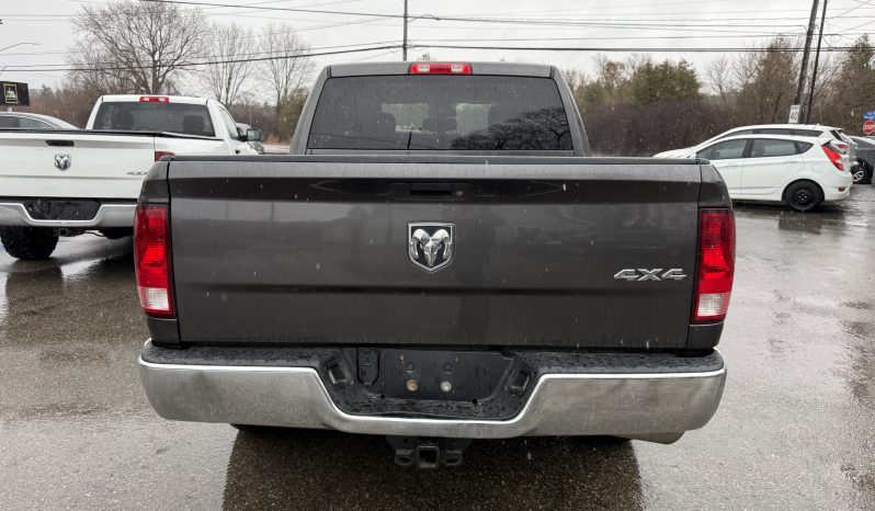 2016 Ram 1500 4wd crew cab 140.5″ st full