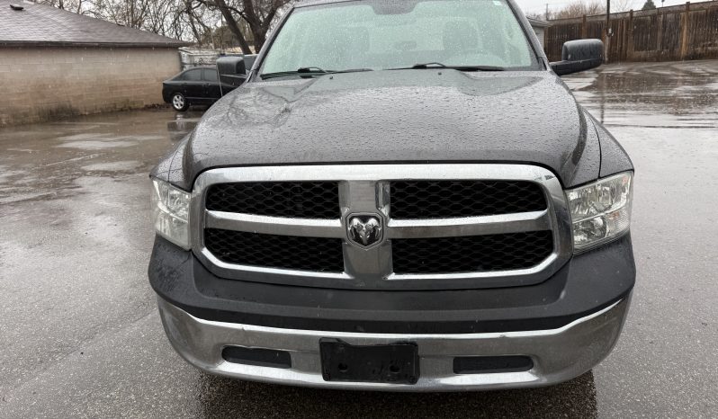 2016 Ram 1500 4wd crew cab 140.5″ st full