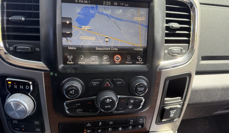 2015 RAM 1500 Laramie full