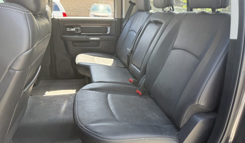 2015 RAM 1500 Laramie full