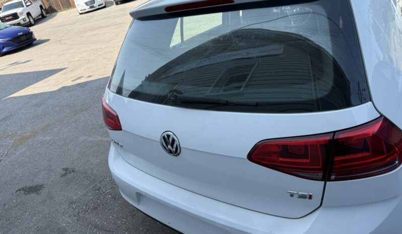 2015 Volkswagen Golf Standard Model Comfortline full
