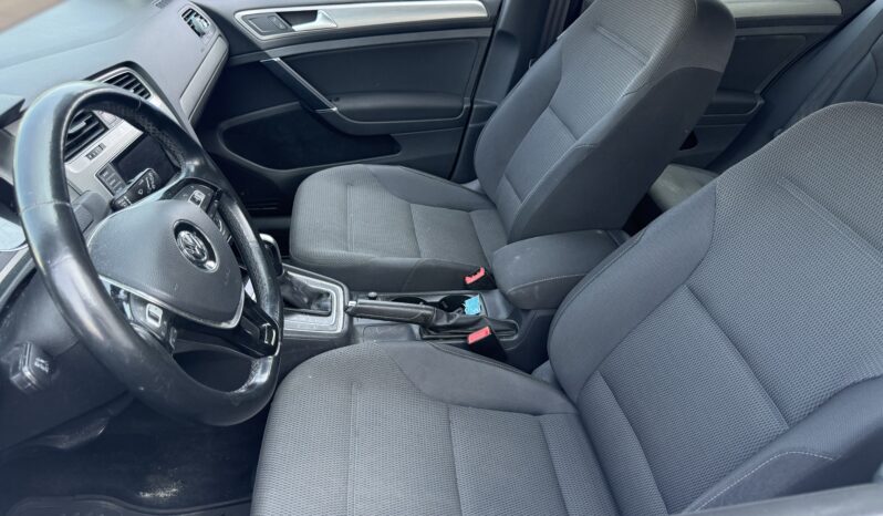 2015 Volkswagen Golf Standard Model Comfortline full