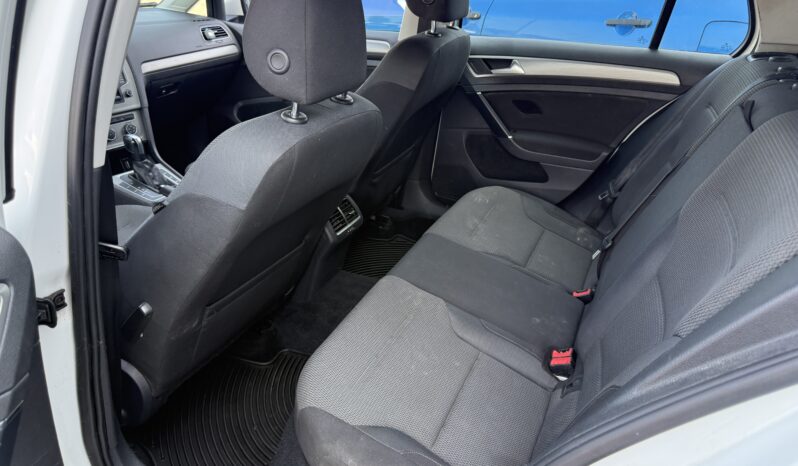 2015 Volkswagen Golf Standard Model Comfortline full