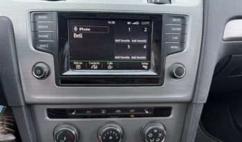 2015 Volkswagen Golf Standard Model Comfortline full