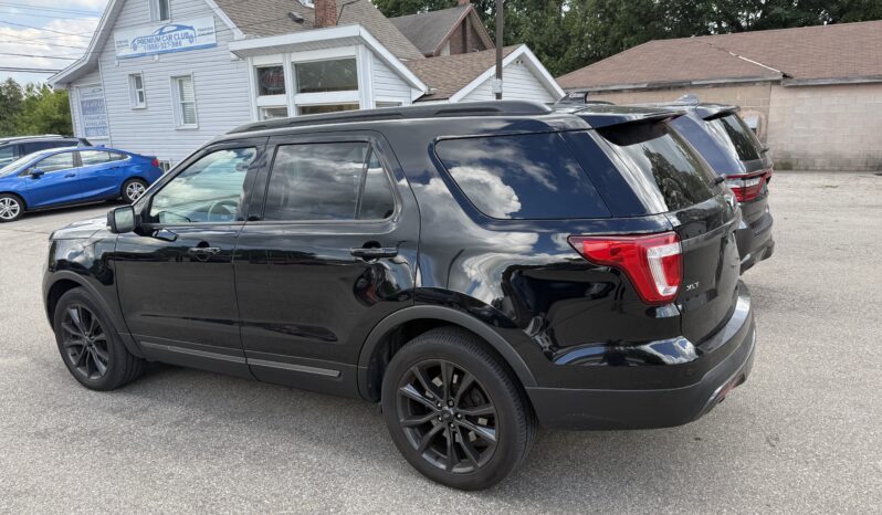 2017 Ford Explorer XLT full
