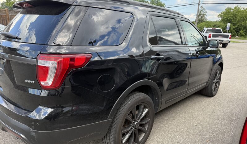 2017 Ford Explorer XLT full