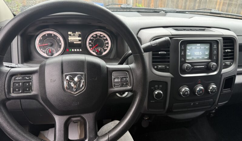 2016 Ram 1500 ST / Low Kilometers full