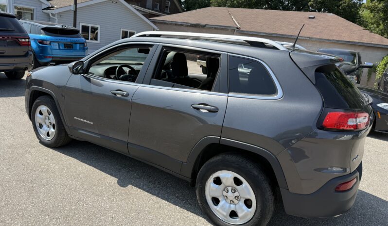 2016 Jeep Cherokee North full